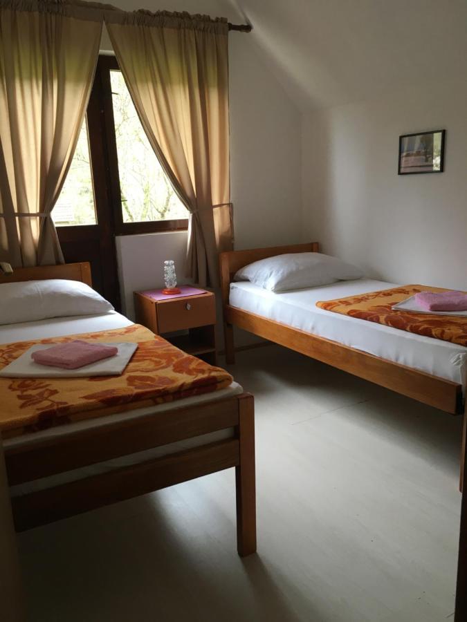 Domacinstvo Ubovic Villa Sipovo Luaran gambar
